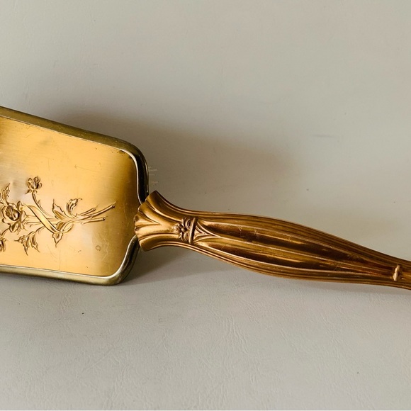 VINTAGE GOLD PLATED Hair Brush Floral Design Vanity Decor - Picture 4 of 9